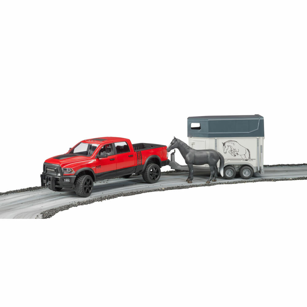 Bruder Freizeit RAM 2500 Power Wagon, mit Pferdeanhänger und Pferd, Pick Up Truck, Modellfahrzeug, Modell Fahrzeug, Spielzeug, 02501