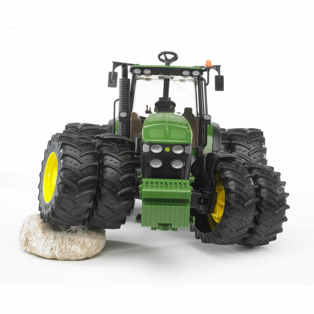 Bruder Agriculture John Deere 7930, with twin tires, tractor, model vehicle, model vehicle, toy, 03052