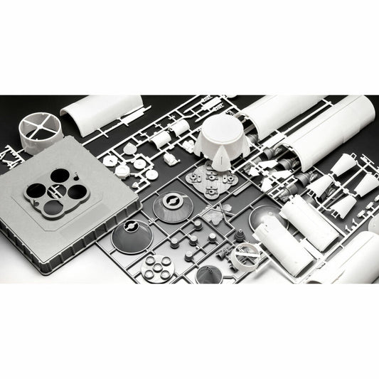 Revell Raumfahrt-Modellbausatz Apollo Saturn V, 82 Teile, 1:144, 04909