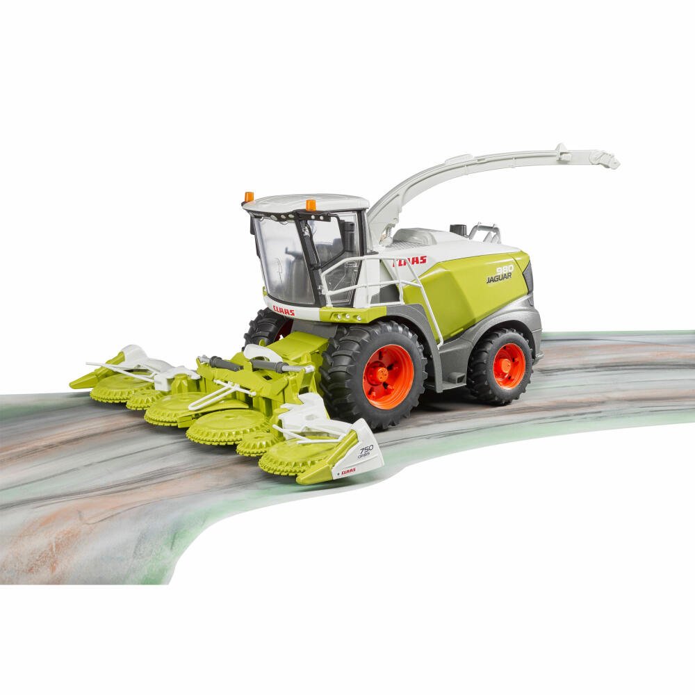 Bruder Agriculture Claas Jaguar 980 Forage Harvester, Harvesting Machine, Model Vehicle, Model Vehicle, Toy, 02134