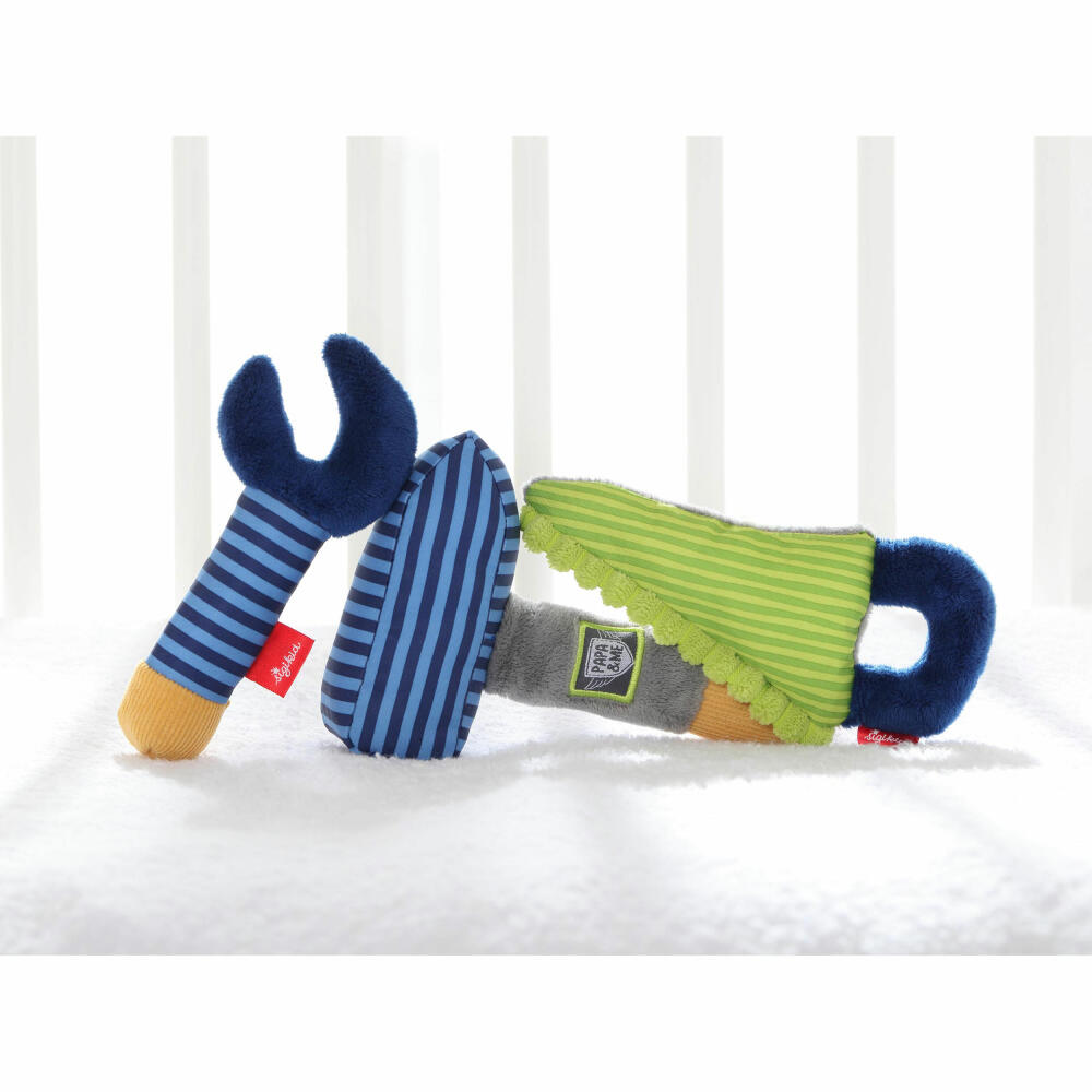 sigikid Papa & Me Greifling Werkzeug Set, 3-tlg., Hammer, Säge, Schraubenschlüssel, Rassel, Quietsche, Babyspielzeug, Baby Spielzeug, Polyester, 41676