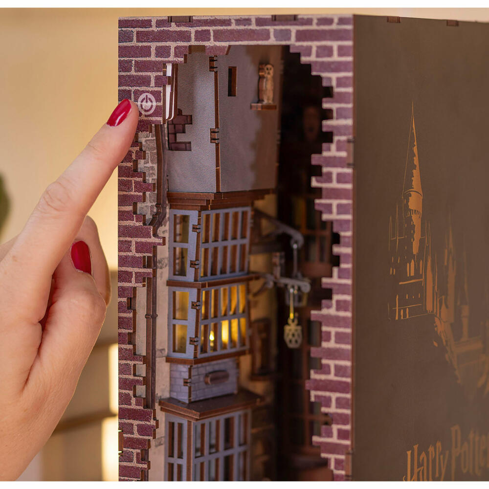 Revell Book Nook Tiny Adventures - Harry Potter Diagon Alley, Winkelgasse, 202 Teile, 00530