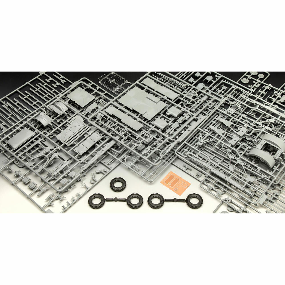 Revell Panzer-Modellbausatz W.O.T. 8 BM-13-16 Katyusha/Cargo, Raketenwerfer, 338 Teile, 1:35, 03338