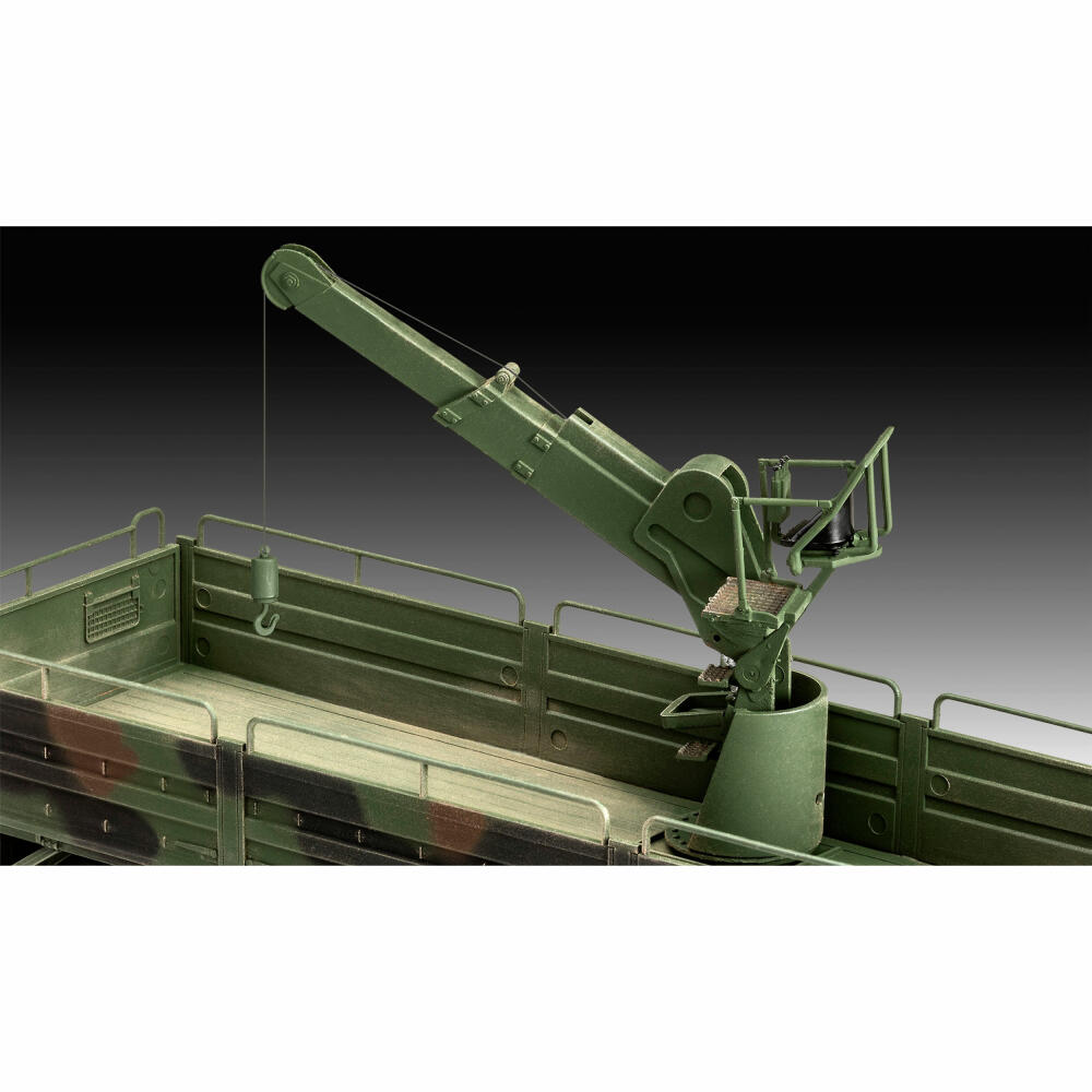 Revell Fahrzeug-Modellbausatz MAN 10t milgl Truck 8x8, Militär, 245 Teile, 1:35, 03367
