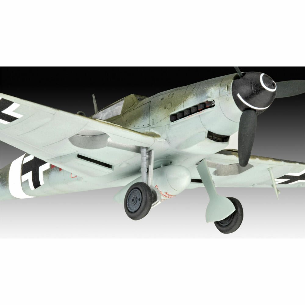 Revell Flugzeug-Modellbausatz Combat Set Bf109 & Spitfire Mk.V, 76 Teile, 1:72, 03710
