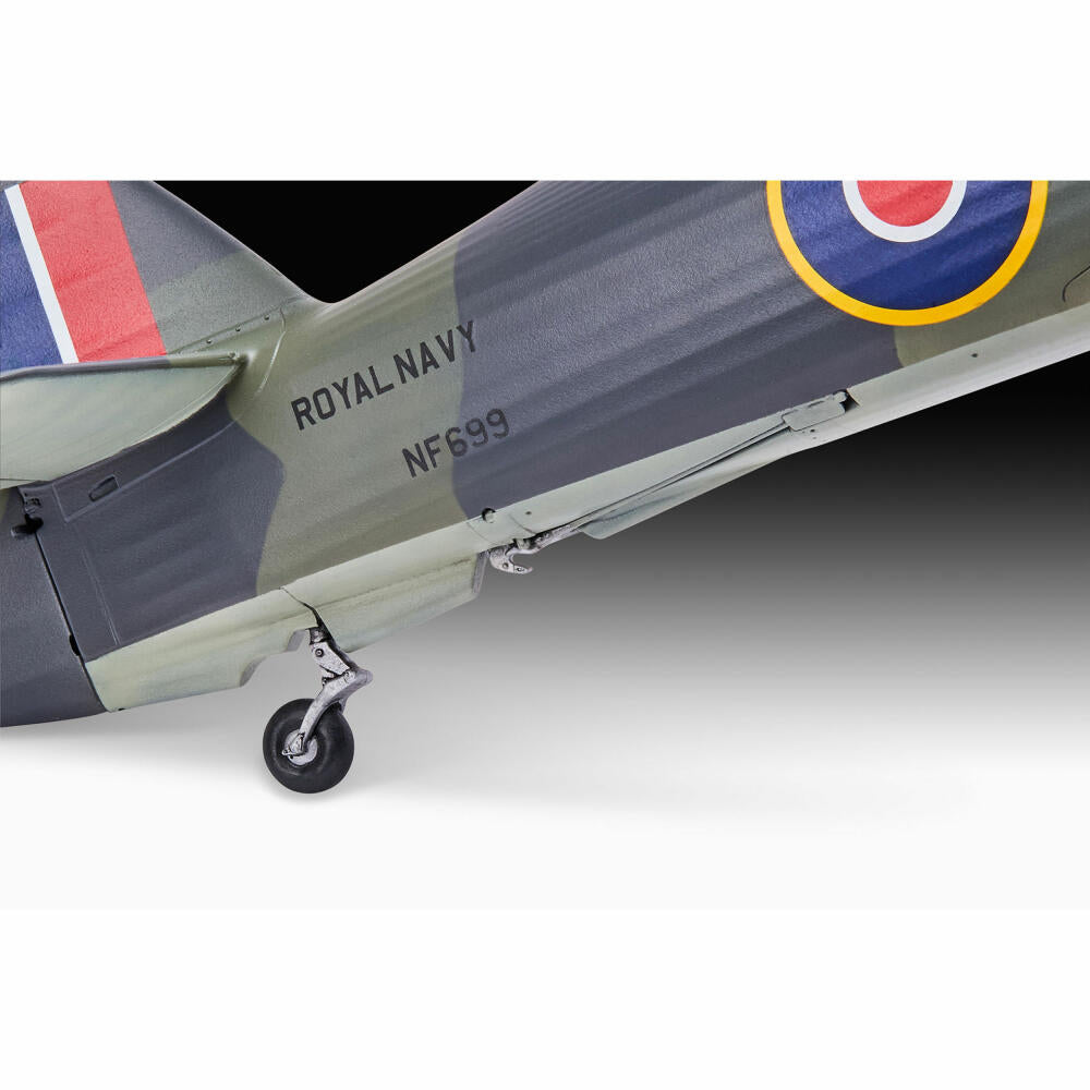 Revell Flugzeug-Modellbausatz Hawker Sea Hurricane Mk.IIC, 162 Teile, 1:32, 03768