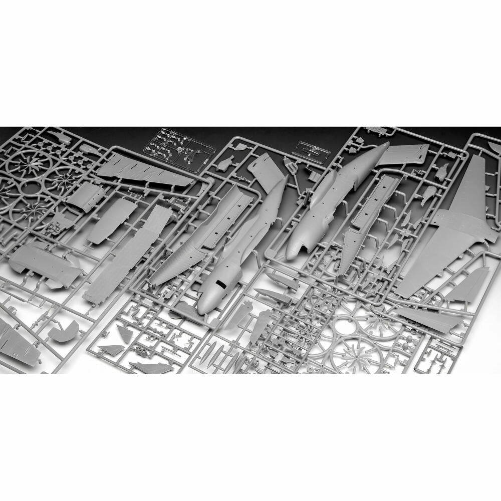 Revell Flugzeug-Modellbausatz Air Defender Set - Airbus A400M & Tornado, 223 Teile, 1:144, 03789