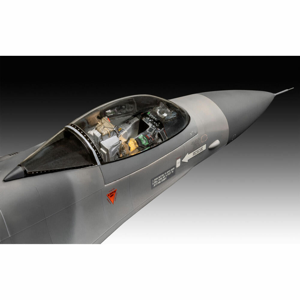 Revell Flugzeug-Modellbausatz F-16 Falcon 50th Anniversary, 150 Teile, 1:32, 03802