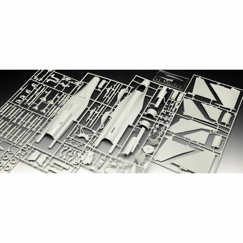 Revell Flugzeug-Modellbausatz F-16 Falcon 50th Anniversary, 150 Teile, 1:32, 03802
