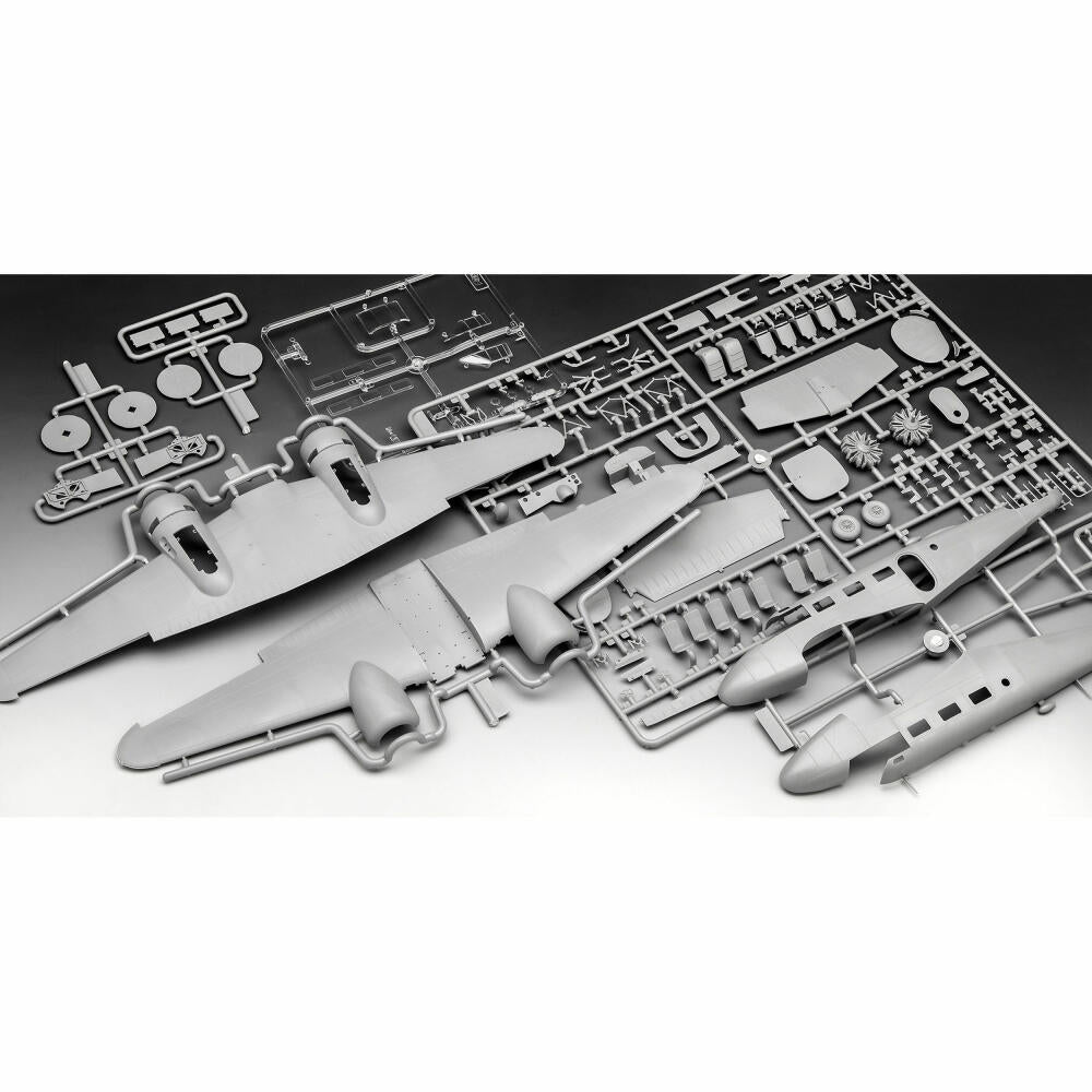 Revell Flugzeug-Modellbausatz Beechcraft Model 18, 131 Teile, 1:48, 03811