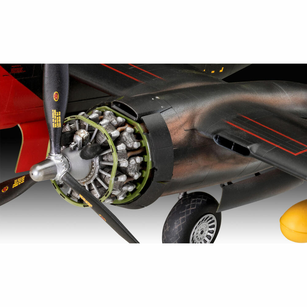 Revell Flugzeug-Modellbausatz B-26 Invader, 259 Teile, 1:48, 03823