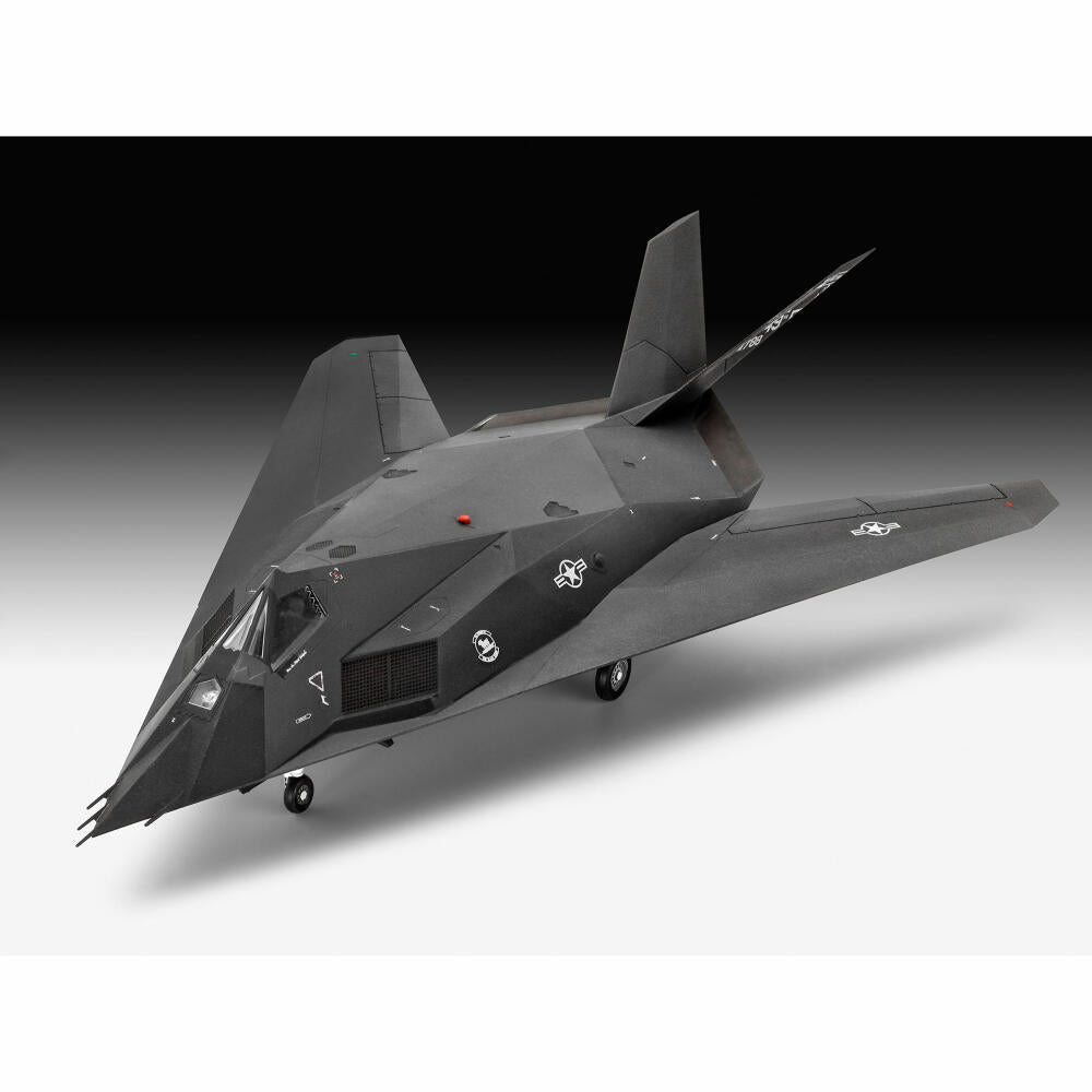 Revell Flugzeug-Modellbausatz Lockheed Martin F-117A Nighthawk, Stealth Fighter, 37 Teile, 1:72, 03899