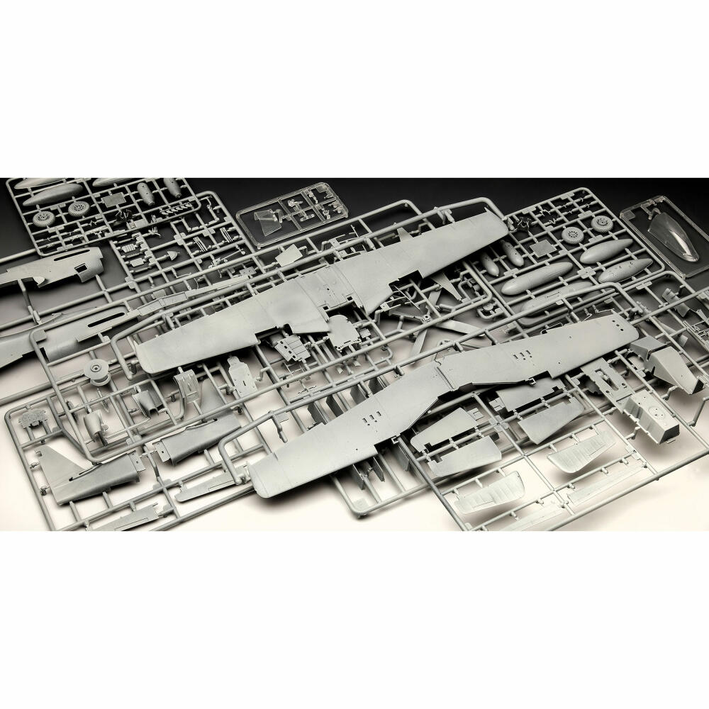 Revell Flugzeug-Modellbausatz P-51D-5NA Mustang early version, 158 Teile, 1:32, 03944