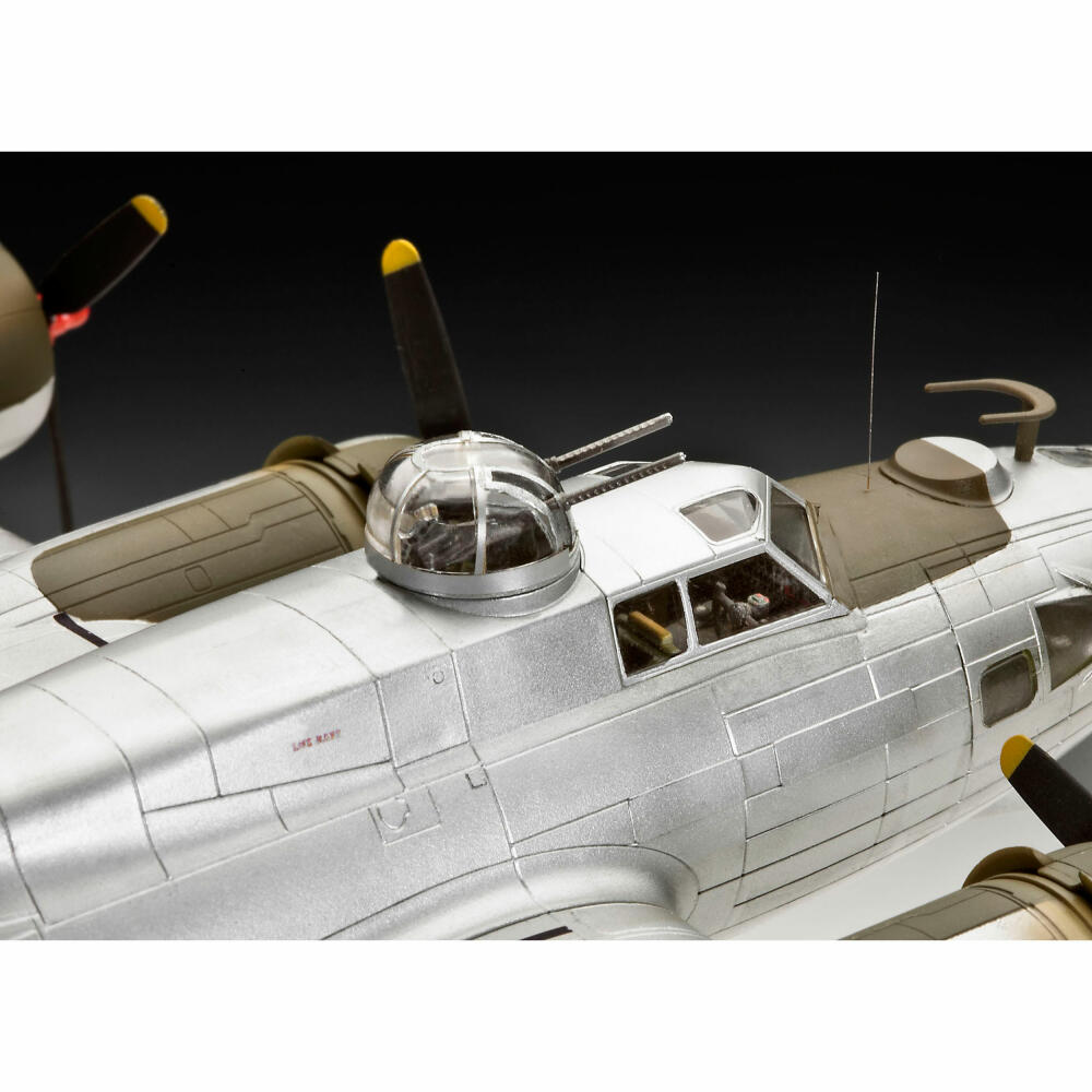 Revell Flugzeug-Modellbausatz B-17G Flying Fortress, Bomber, 237 Teile, 1:72, 04283
