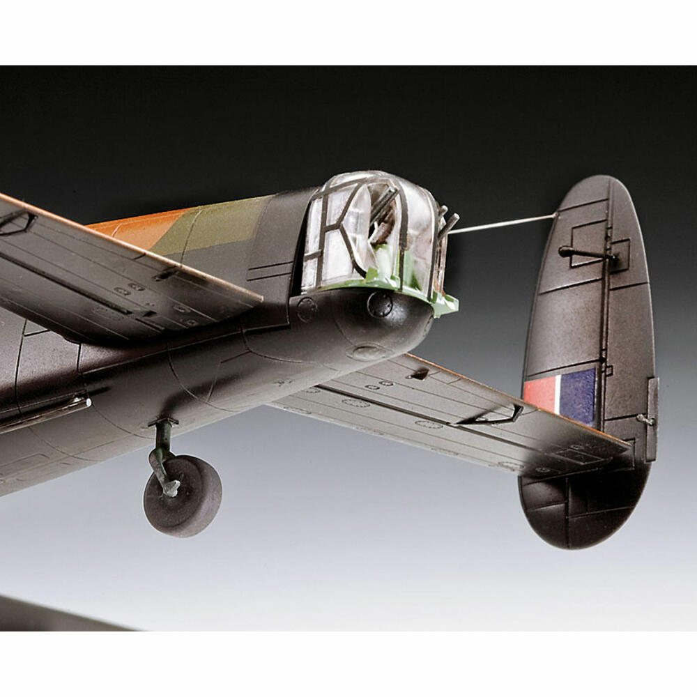 Revell Flugzeug-Modellbausatz Lancaster B.III Dambusters, Bomber, 224 Teile, 1:72, 04295