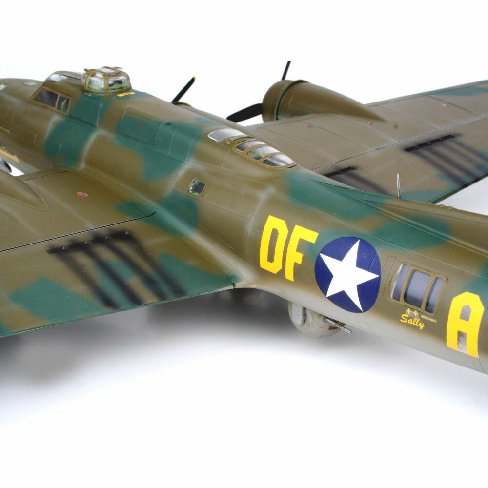Revell Flugzeug-Modellbausatz B-17F Memphis Belle, Bomber, 107 Teile, 1:48, 04297