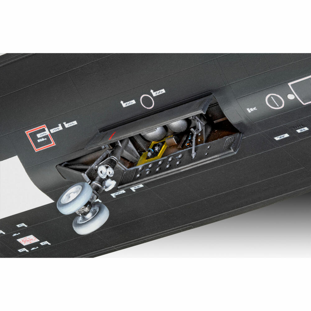 Revell Flugzeug-Modellbausatz Lockheed SR-71 A Blackbird, 206 Teile, 1:48, 04967
