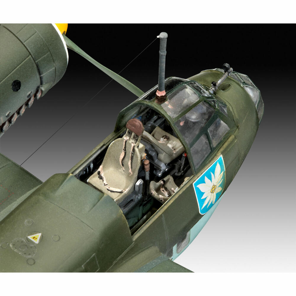 Revell Flugzeug-Modellbausatz Junkers Ju88 A-1 Battle of Britain, 119 Teile, 1:72, 04972