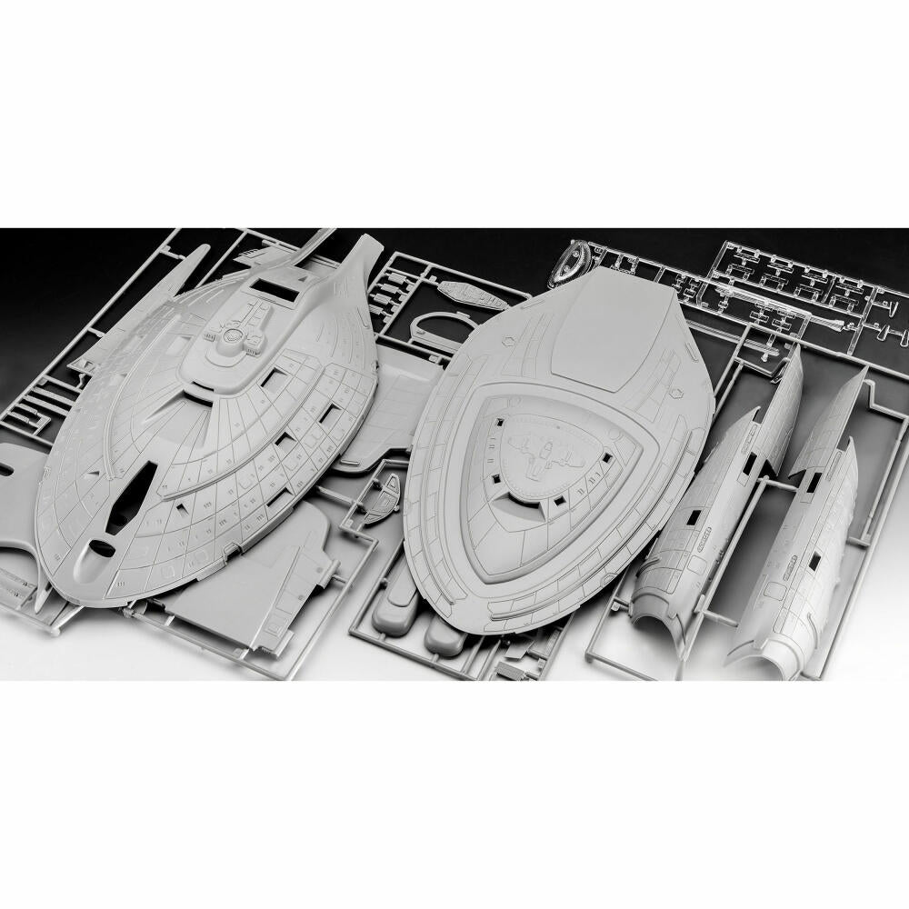 Revell Raumfahrt-Modellbausatz U.S.S. Voyager, Raumschiff, Star Trek, 67 Teile, 1:670, 04992