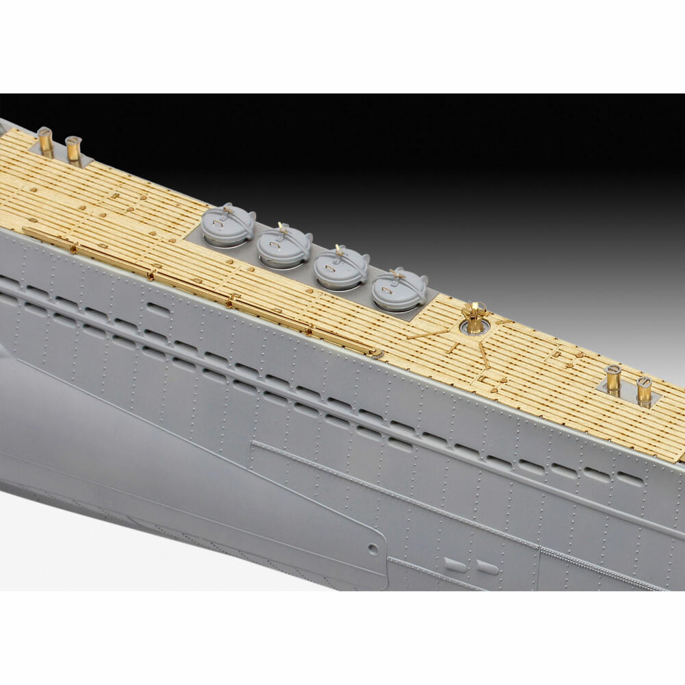 Revell Schiff-Modellbausatz German Submarine Type VII C/41, U-Boot, 832 Teile, 1:72, 05163