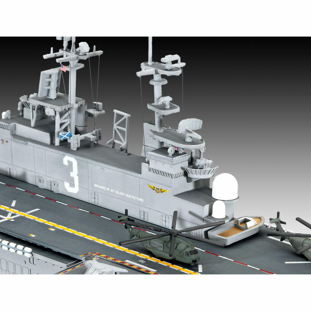 Revell Schiff-Modellbausatz US Navy Assault Carrier WASP Class, Landungsschiff, 142 Teile, 1:700, 05178
