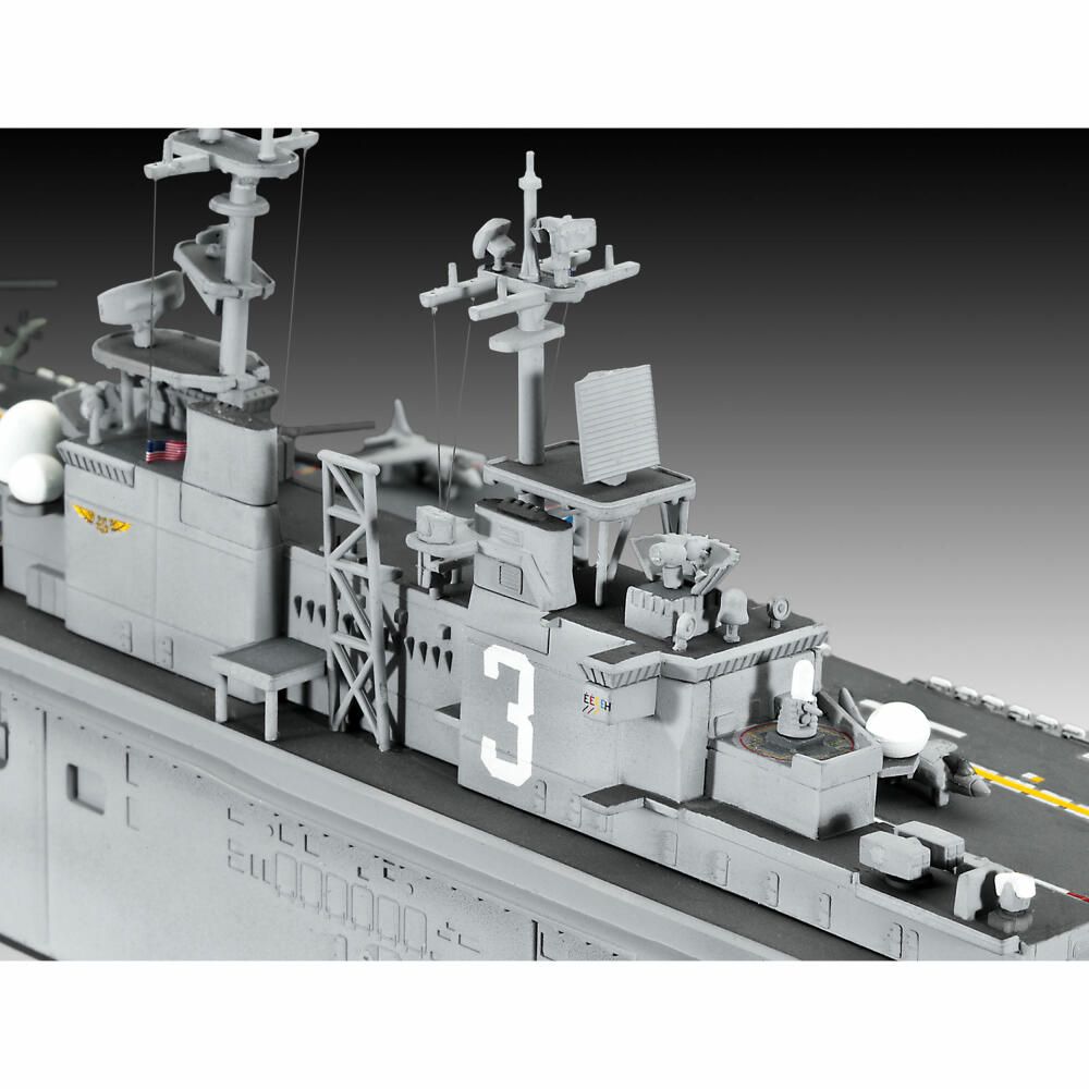 Revell Schiff-Modellbausatz US Navy Assault Carrier WASP Class, Landungsschiff, 142 Teile, 1:700, 05178