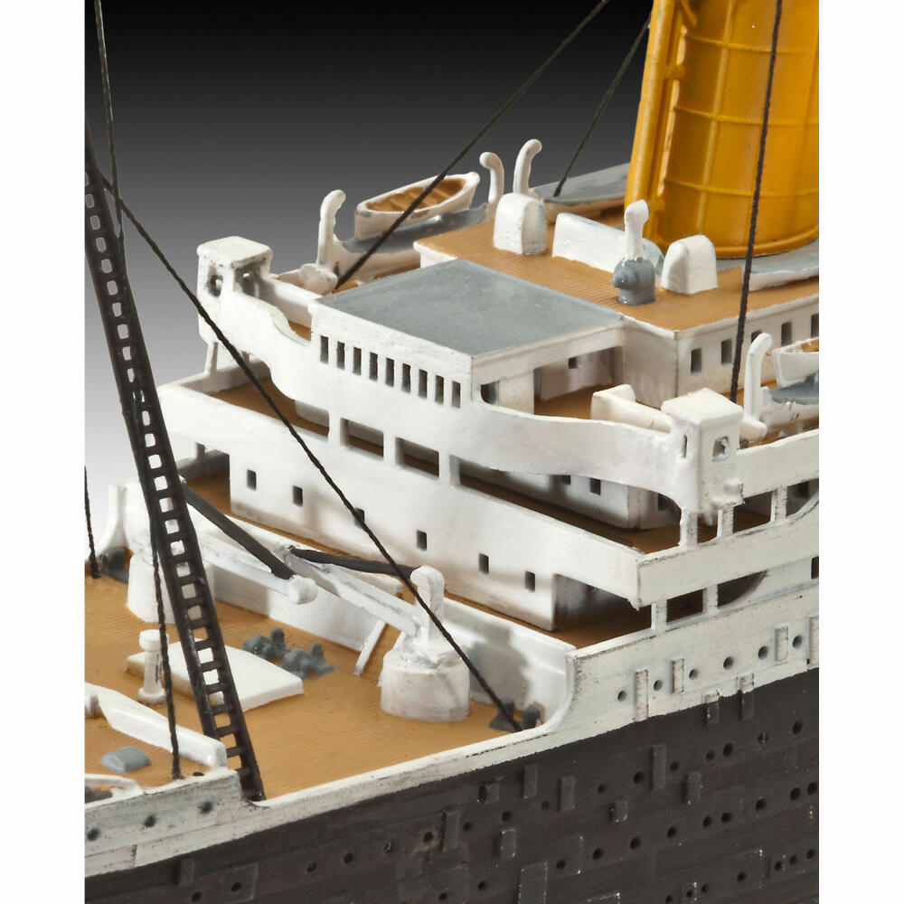 Revell Schiff-Modellbausatz R.M.S. Titanic, Kreuzfahrtschiff, 132 Teile, 1:700, 05210