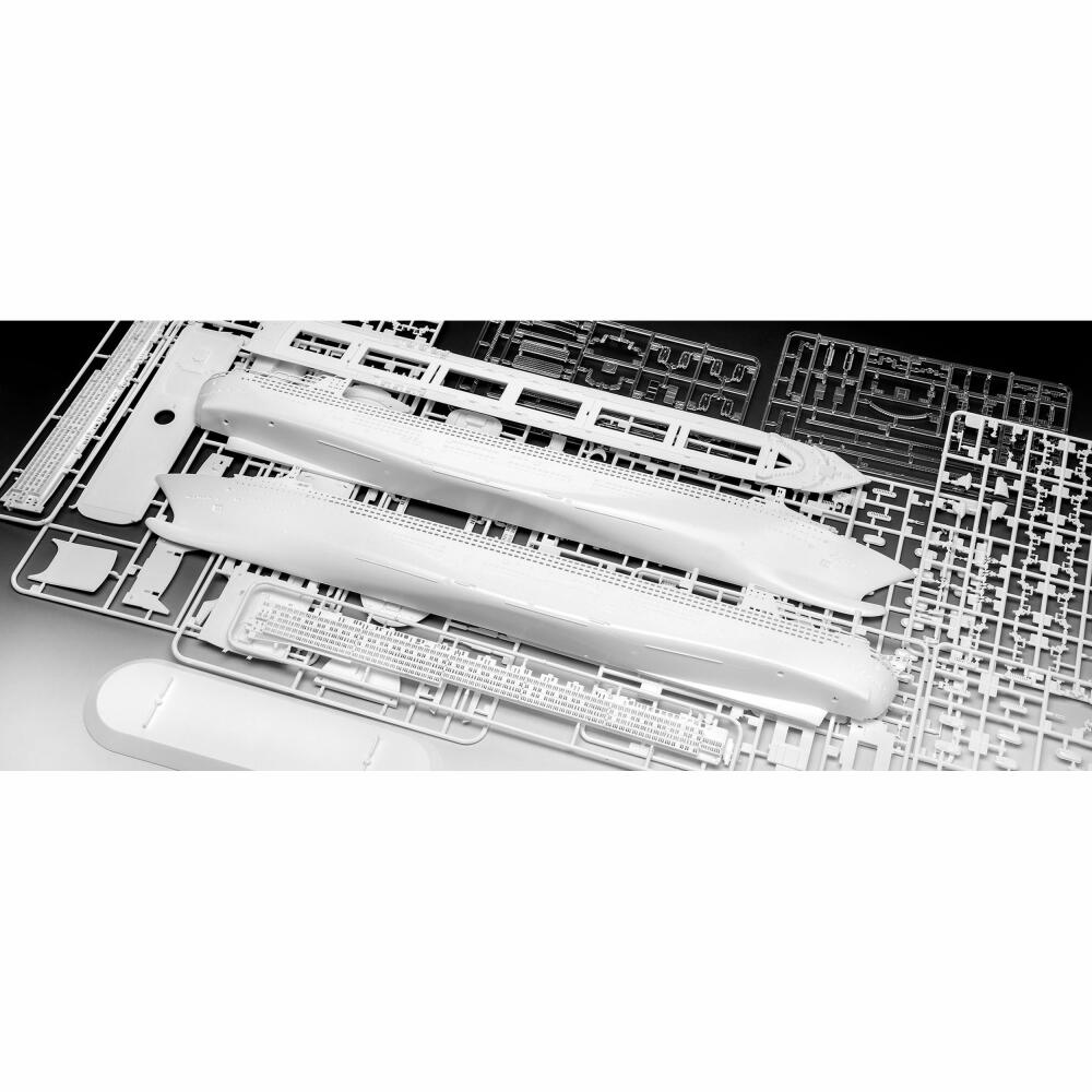 Revell Schiff-Modellbausatz Ocean Liner Queen Mary 2, Kreuzfahrtschiff, 323 Teile, 1:700, 05231