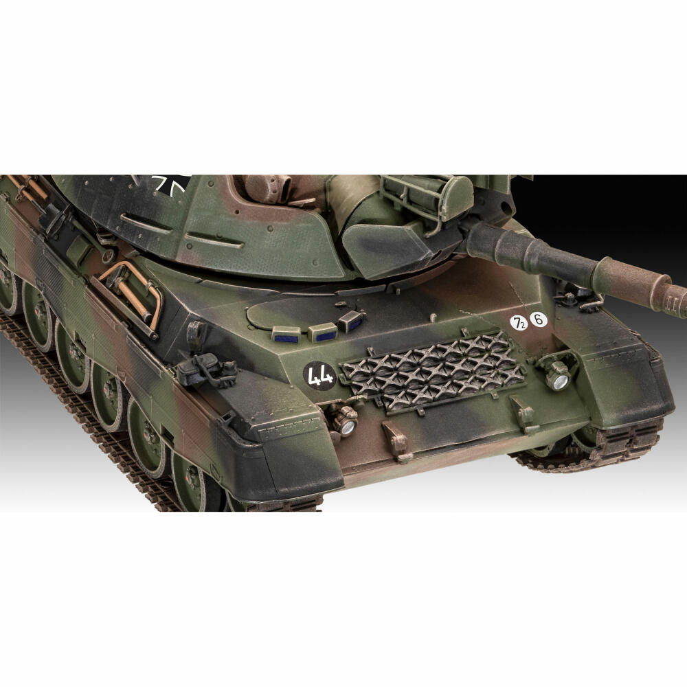 Revell Panzer-Modellbausatz Geschenkset Leopard 1 A1A1 - A1A4, 270 Teile, 1:35, 05656