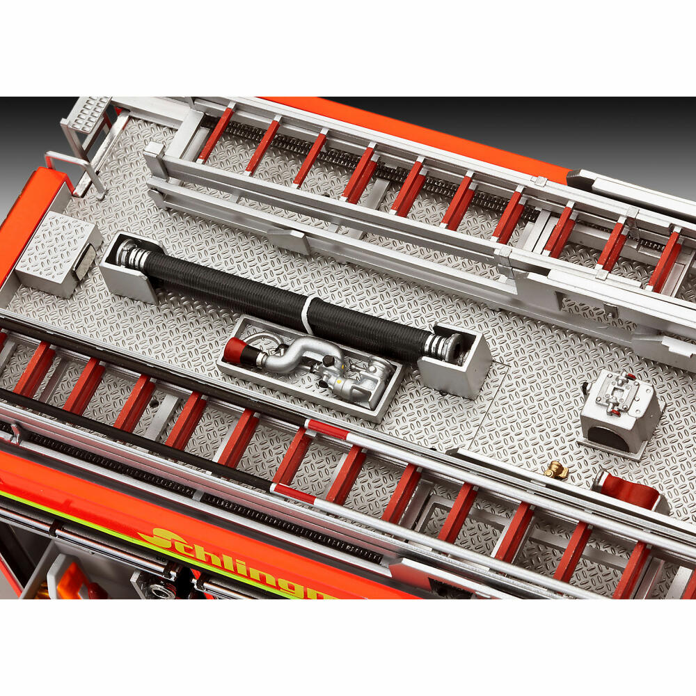 Revell Fahrzeug-Modellbausatz Schlingmann LF 20/16, Feuerwehrauto, 270 Teile, 1:24, 07404