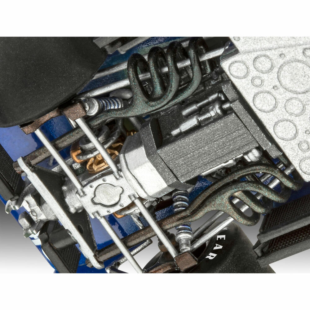 Revell Fahrzeug-Modellbausatz Tyrrell P34/2 6-Wheeler, Rennauto, 105 Teile, 1:32, 07741