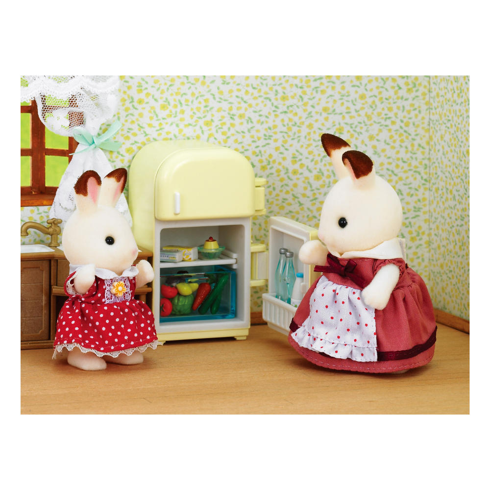 Sylvanian Families Chocolate Bunny Mother Flora with Refrigerator, Spoon Family, Mom, Rabbit, Figure, 2202